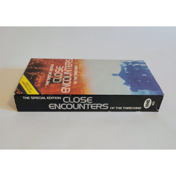 Vintage 1977 Close Encounters of the Third Kind VHS Movie. Steven Spielberg. - Picture 4 of 8
